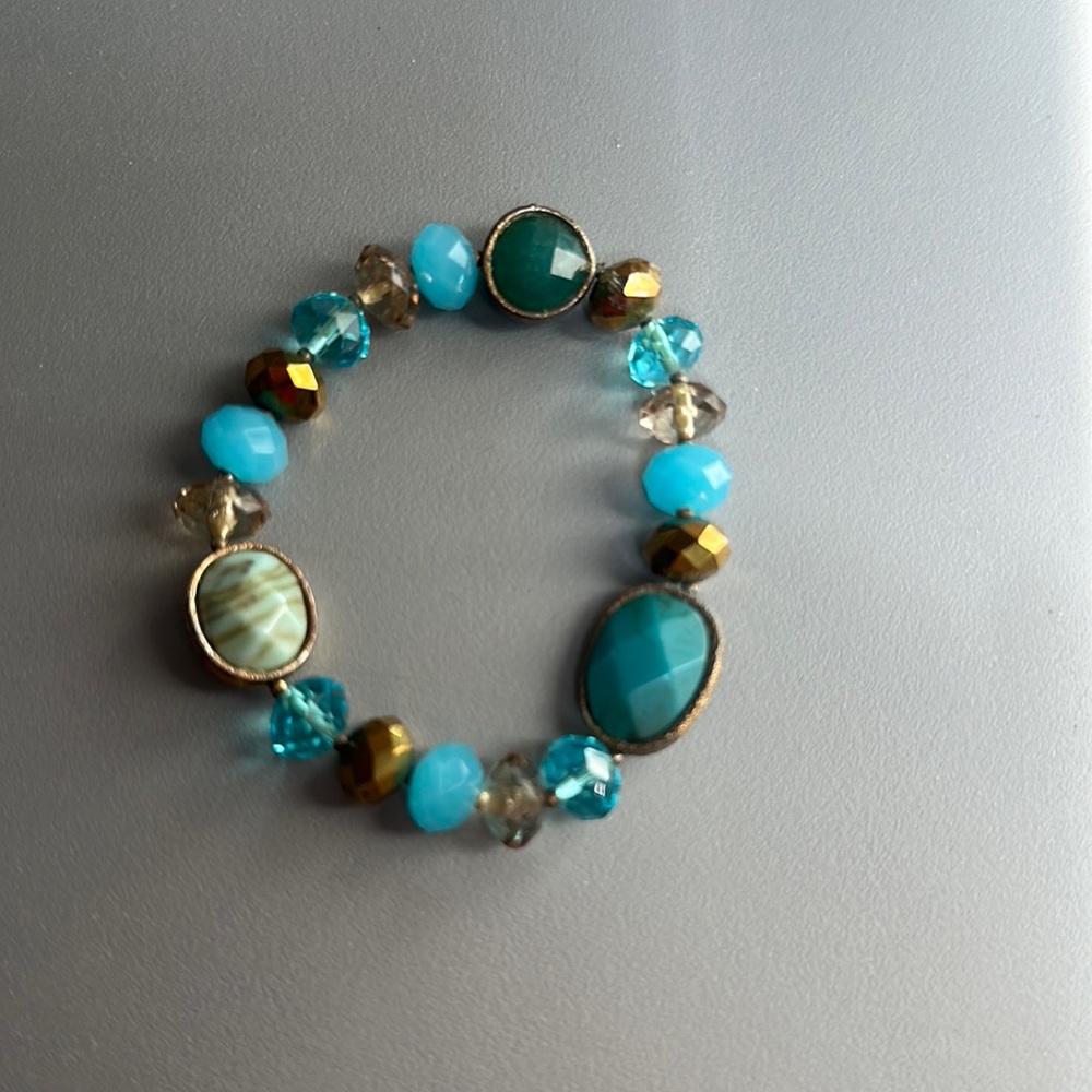 Fun costume turquoise (faux) bracelet
